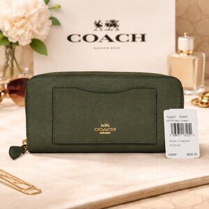 NWT Coach F54007 Crossgrain Accordion Zip Around Leather Wallet - Military Green